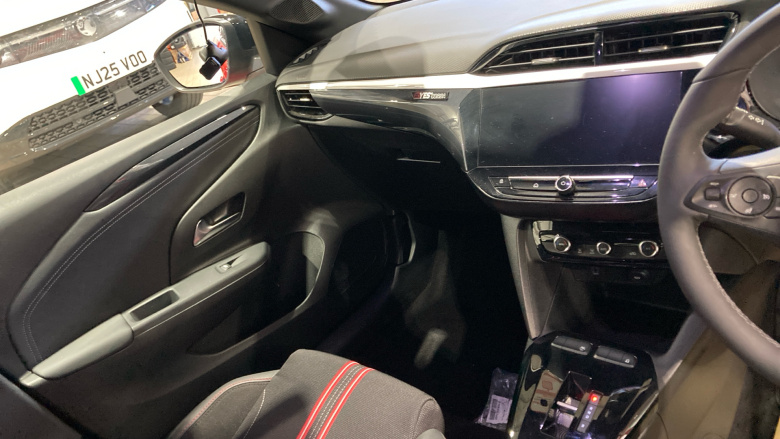 Vauxhall Corsa 100kW Yes 50kWh 5dr Auto Electric Hatchback